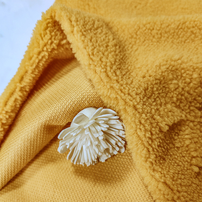 Warp Rajutan Sherpa Fleece Fabric 100% Polyester Yellow Jacquard Untuk Garment