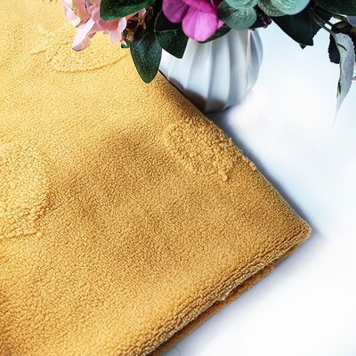 Warp Rajutan Sherpa Fleece Fabric 100% Polyester Yellow Jacquard Untuk Garment