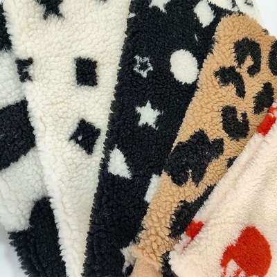 650gsm 100% Polyester Soft Sherpa Fleece Fabric Untuk Jaket Tas Tangan Dicelup Benang